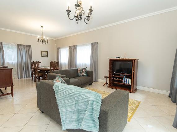 To Let 1 Bedroom Property for Rent in Walmer Eastern Cape